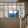 verriere-atelier-artiste-porte-battante-06